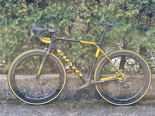 Gusto Ranger Team Limited – karbon + SRAM Force + Vision Metron 60