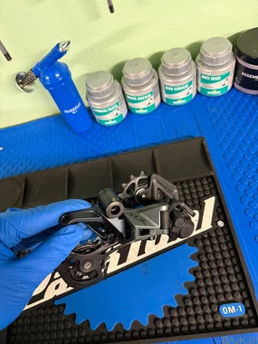 Zadnji menjalnik Shimano SLX RD-M7100 SGS