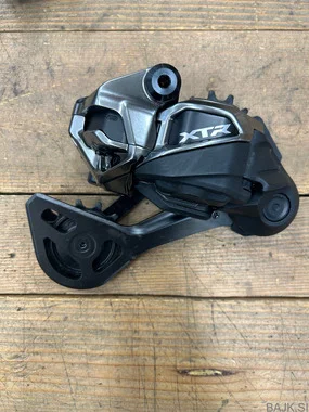 Shimano XTR Di2 upgrade kit + gonilka XTR ( z xt zobnikom, z ležajem, verigo in kaset)