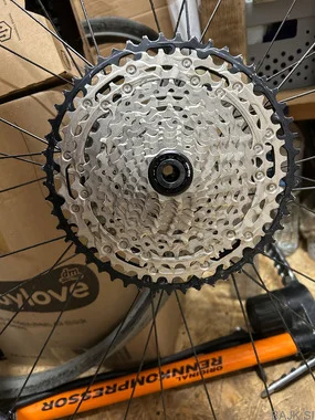 Shimano XTR Di2 upgrade kit + gonilka XTR ( z xt zobnikom, z ležajem, verigo in kaset)