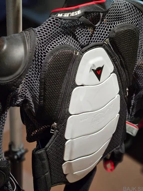 Body armour Dainese (kompletna zaščita zg dela + želva)
