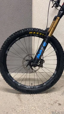 Specialized Enduro Elite – Semi Carbon / FOX Factory / TOP stanje