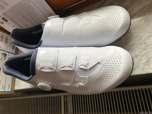 SHIMANO ŠPRINTARICE CESTNI ČEVELJI 43 št. nerabljeni,90€