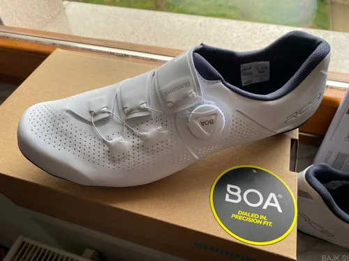 SHIMANO ŠPRINTARICE CESTNI ČEVELJI 43 št. nerabljeni,90€