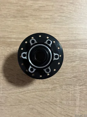 Novatec sprednje pesto