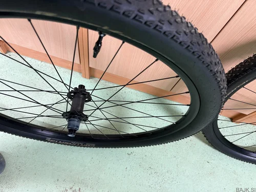 Set koles Specialized Control Al 29”