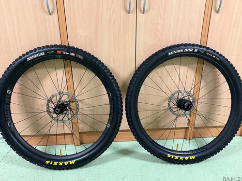 Set koles 29”