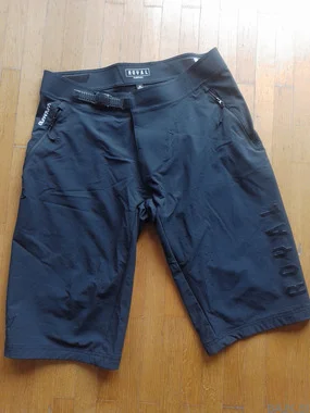 Royal Racing Quantum velikost M