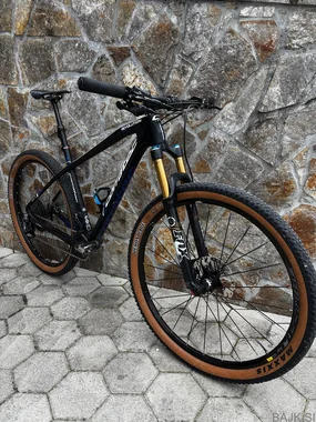 Prodam karbonsko XC kolo Corratec Revolution 29