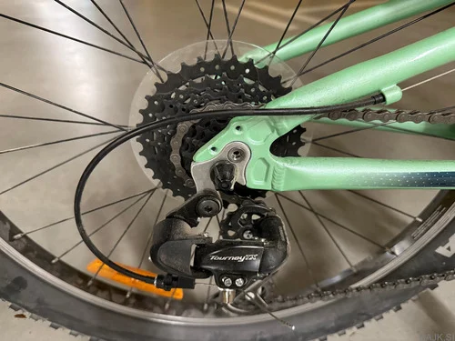 Prodam lepo ohranjeno malo uporabljano kolo.