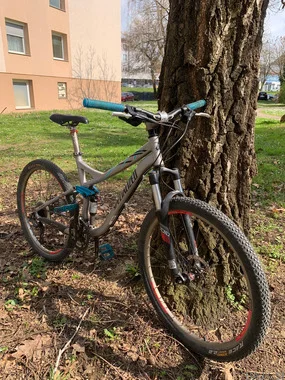 Žensko kolo Specialized