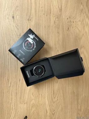 Multisport GPS ura Suunto 9