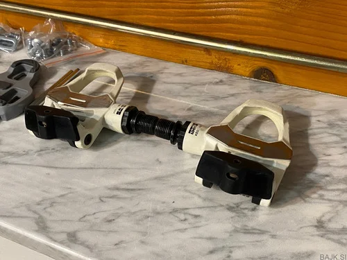 pedala LOOK KEO2MAX rabljeno + PODARIM: 2para BLOKEJ,42€