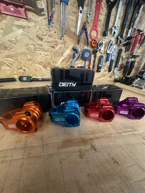 deity copperhead fajfa