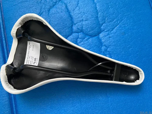 KOLESARSKI SEDEŽ VINTAGE SELLE ITALIA TURBO 1980,nerabljen,55€