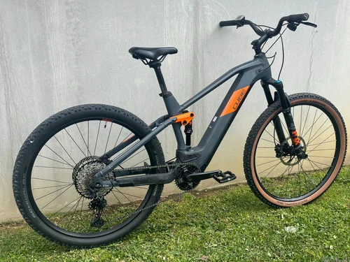 Cube STEREO HYBRID 120 RACE