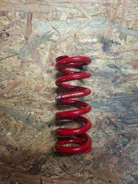 Vzmeti rockshox