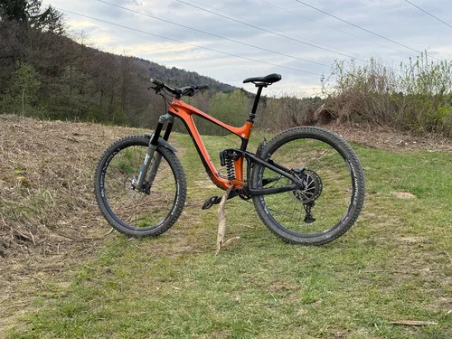 Giant Reign Advanced Pro 1