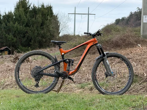 Giant Reign Advanced Pro 1