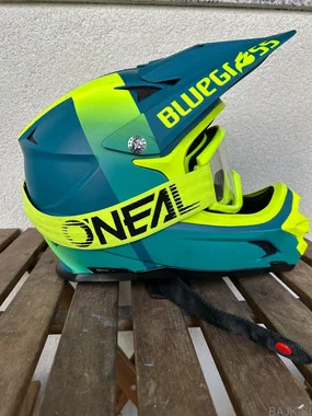 Prodam BlueGrass MTB čelado