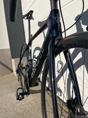 Giant-TCR Advanced 1, shimano-105 Di2