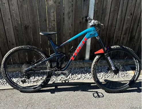 Trek Slash 8 novi (costum)