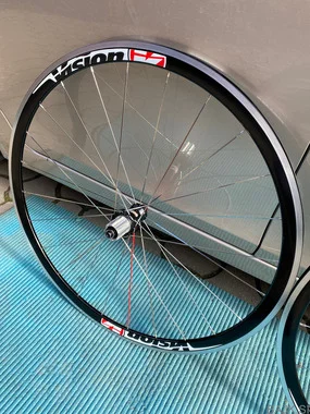 VISON/OBROČNIKI/OBROČI/FELTNE/Shimano/Campagnolo,180€