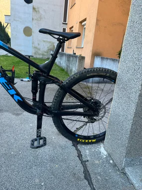Trek Remedy 7,  2018