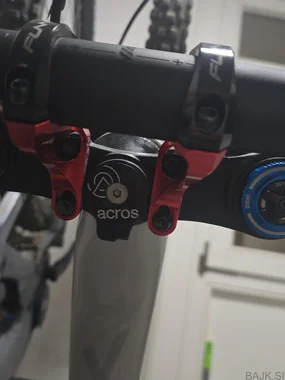 YT TUES Pro Race 29 Kashima vzmetenje