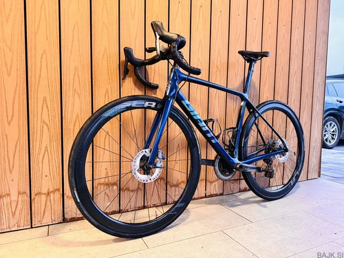 Cestno kolo Giant TCR Advanced SL 1 2021 M velikost