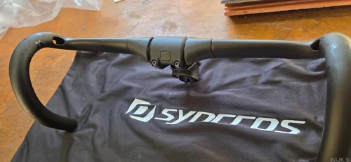 Cestno krmilo Syncros Aero, Foil, karbon