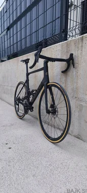 GUSTO COBRA EVO, Shimano 105 Di2