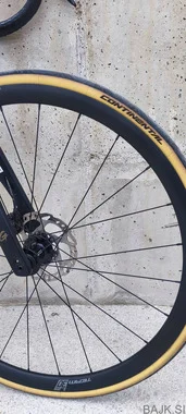 GUSTO COBRA EVO, Shimano 105 Di2