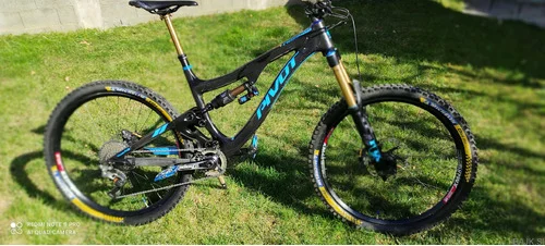 ODLIČNO OHRANJENO KOLO PIVOT