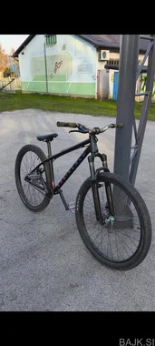 Ns bikes metropolis 3 dirt jumper