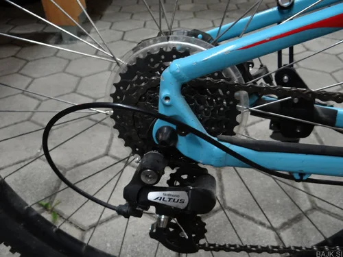 Specialized pitch 2018 27.5 xs S oprema