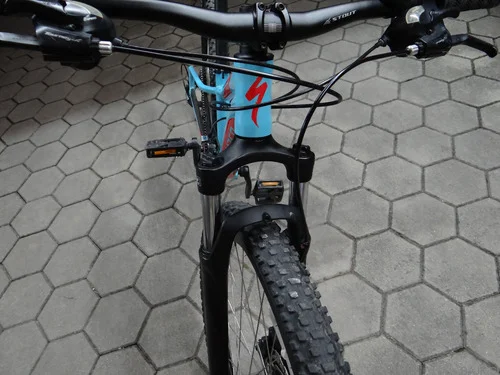 Specialized pitch 2018 27.5 xs S oprema