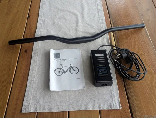S-BIKES T55e električno treking kolo