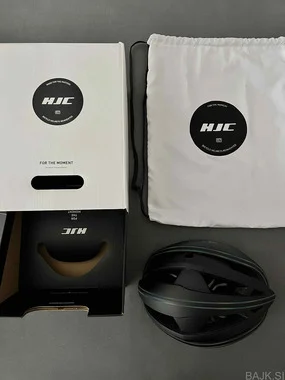 HJC kolesarska čelada