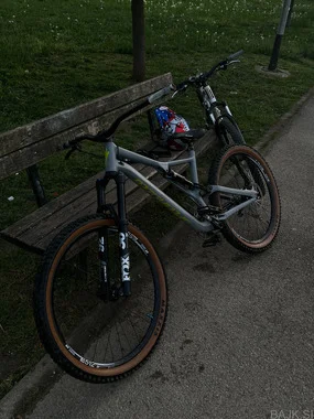 Slopestyle Specialized St.