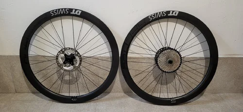 P: set obročev DT Swiss HEC 1400 SPLINE 47 Carbon Clincher Boost