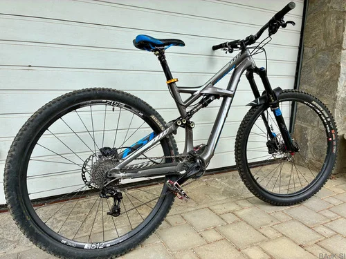 Specialized Enduro Comp