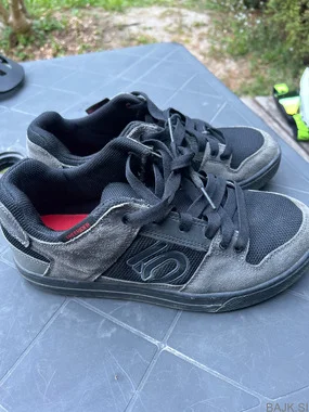 Adidas fiveten št.42 2/3