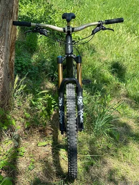YT Capra 27 CF Pro Race