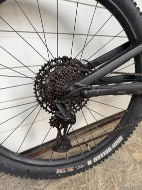 Specialized Stumpjumper 2022 S2 – top ohranjen, dropper, 29”