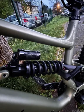 Specelized status 170 DH