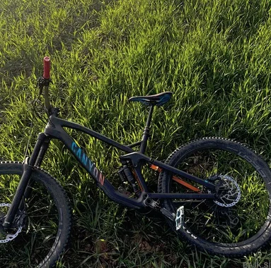 CANYON STRIVE AL7 (S) 27.5