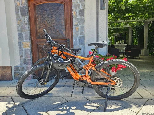 Giant Stance E+2, skoraj nov