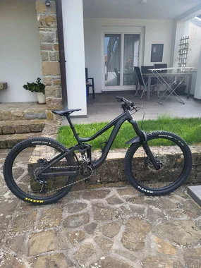 Giant Reign 2 okvir S 27.5