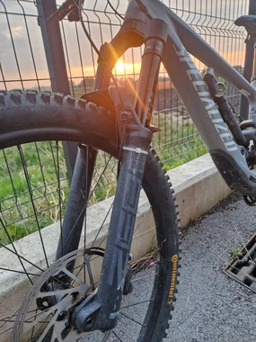 Specialized enduro comp